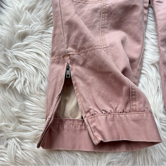 Gap Pale Pink Capri Pants - Picture 6 of 8